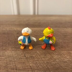 Vintage Soma Lot of 2 White & Yellow Ducks With Easter Egg 1.5" PVC Mini Figures
